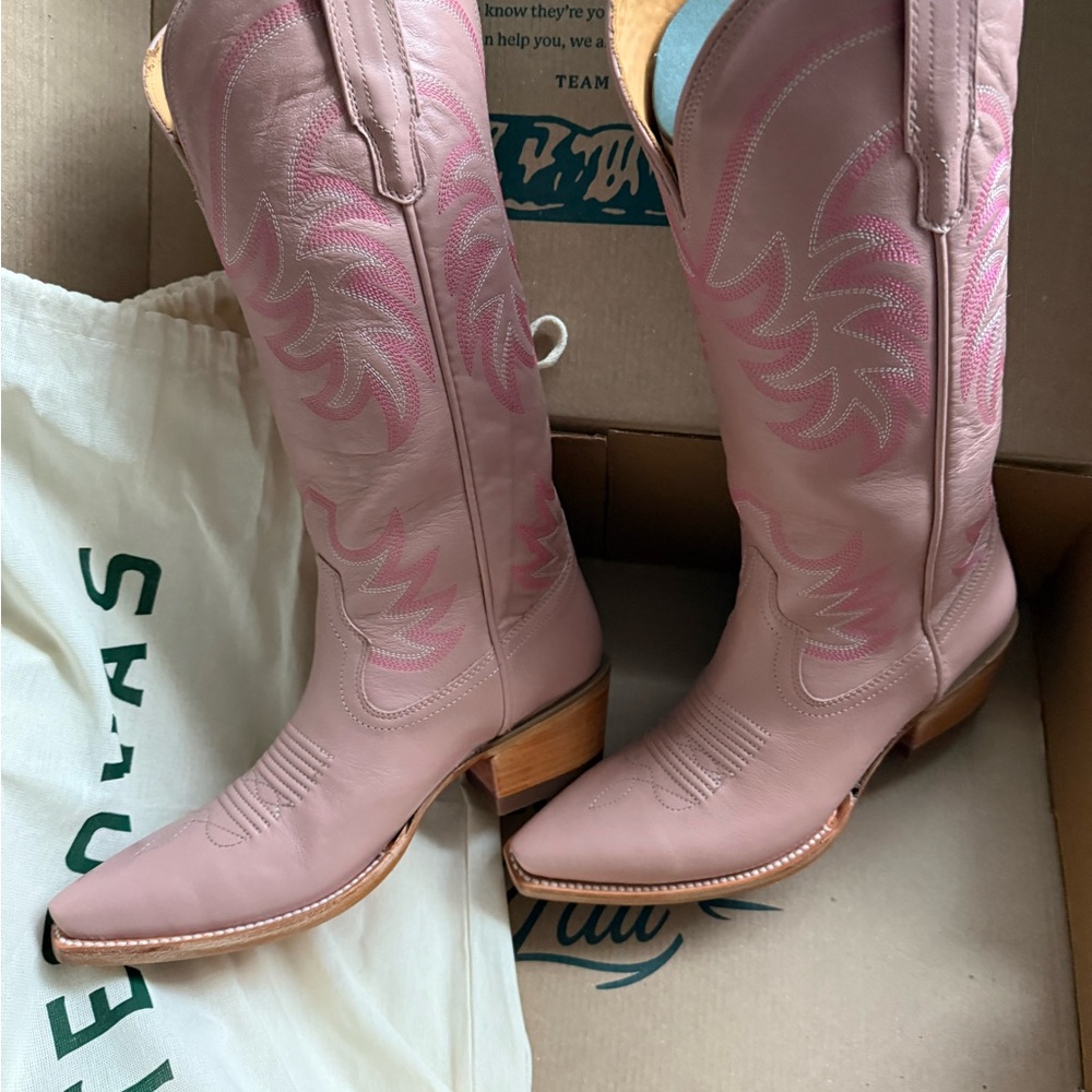 Tecovas Misty Rose (pink) Annies